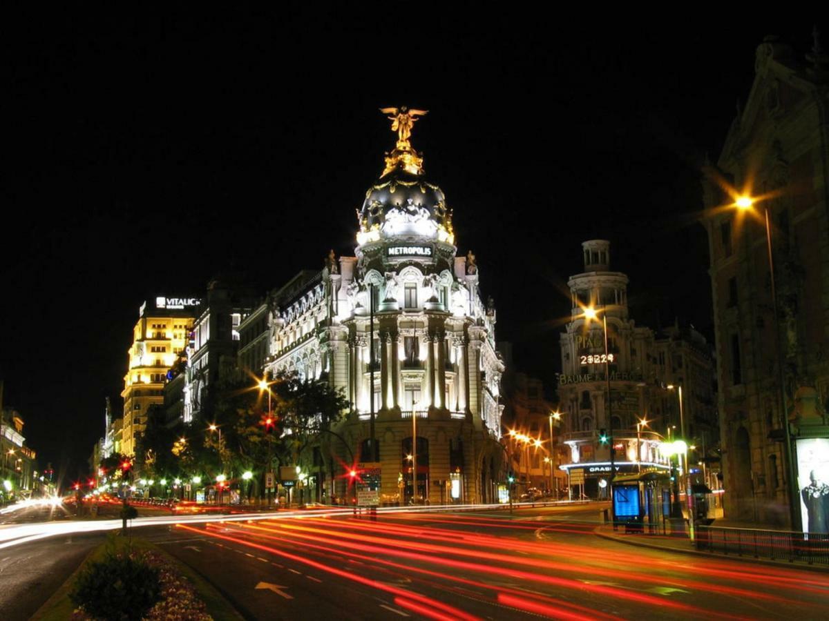 Atico En El Centro De Madrid - Calle Jardines Екстериор снимка