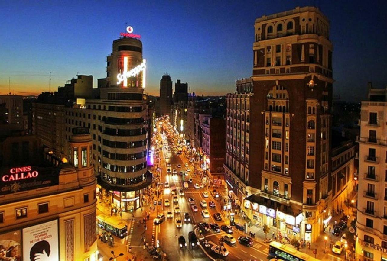 Atico En El Centro De Madrid - Calle Jardines Екстериор снимка